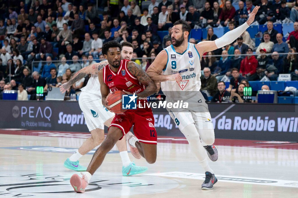 EA7 Emporio Armani Milano vs Acqua S.Bernardo Cantù - ITALIAN SERIE A - BASKETBALL