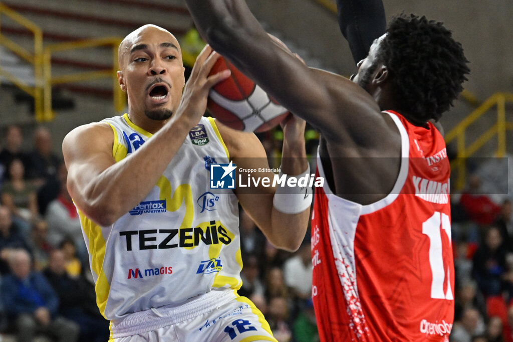 Tezenis Verona vs Openjobmetis Varese - ITALIAN SERIE A - BASKETBALL