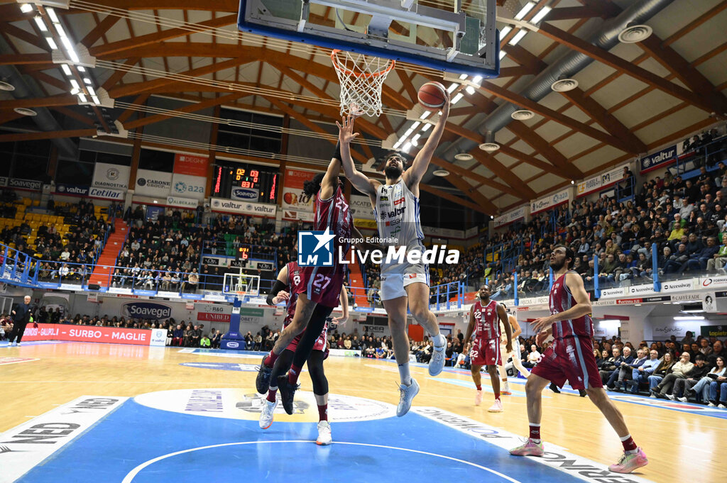 Valtur Brindisi vs RSR Sebastiani Rieti - ITALIAN SERIE A2 - BASKETBALL
