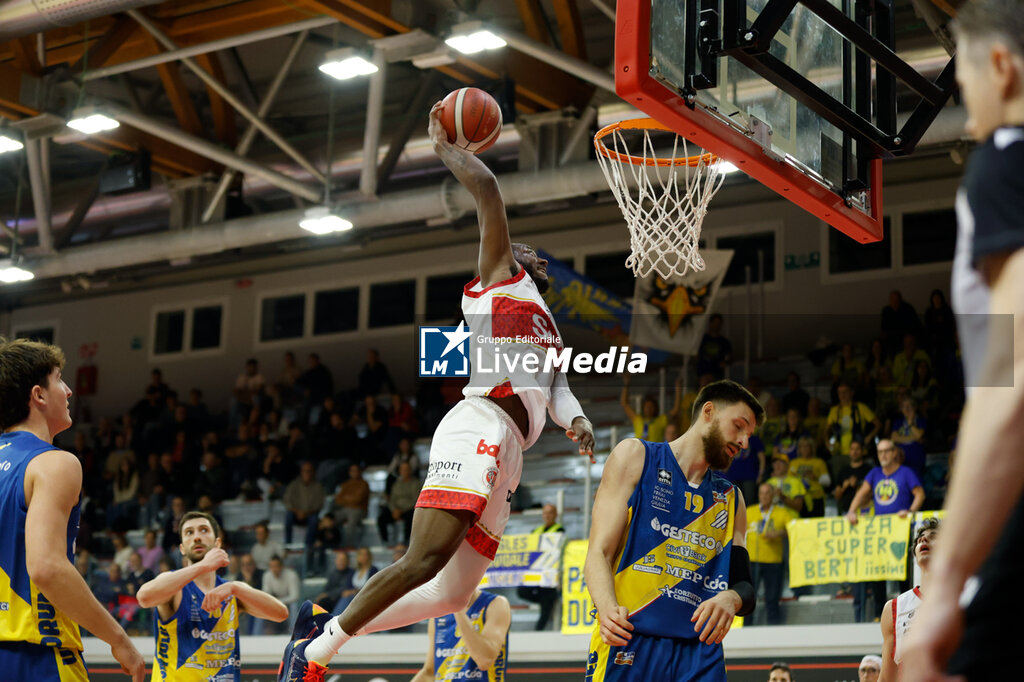 Sella Cento vs UEB Gesteco Cividale - ITALIAN SERIE A2 - BASKETBALL