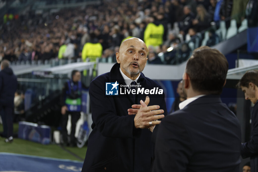 Juventus FC vs Galatasaray SK - UEFA CHAMPIONS LEAGUE - SOCCER