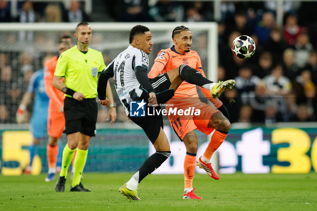 NEWCASTLE UNITED vs BARCELONA - UEFA CHAMPIONS LEAGUE - SOCCER