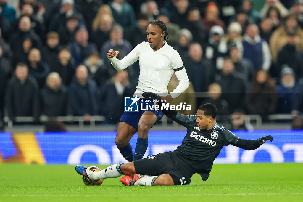 TOTTENHAM vs ASTON VILLA - ENGLISH LEAGUE CUP - SOCCER