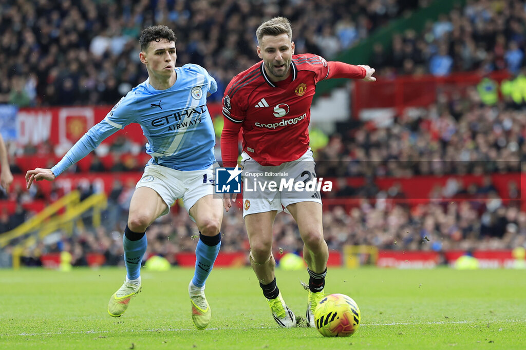 FOOTBALL - ENGLISH CHAMP - MANCHESTER UNITED v MANCHESTER CITY - ENGLISH PREMIER LEAGUE - SOCCER