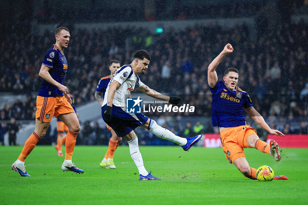 FOOTBALL - ENGLISH CHAMP - TOTTENHAM v NEWCASTLE - ENGLISH PREMIER LEAGUE - SOCCER