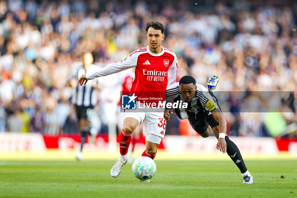 FOOTBALL - ENGLISH CHAMP - ARSENAL v NEWCASTLE - ENGLISH PREMIER LEAGUE - SOCCER