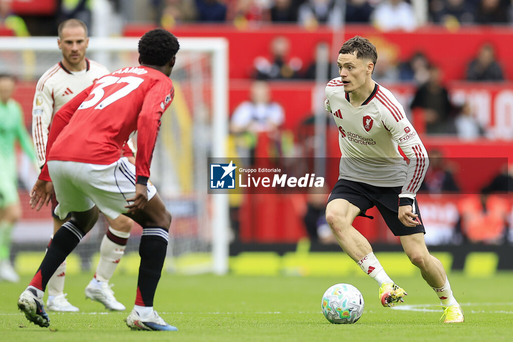 MANCHESTER UNITED vs LIVERPOOL - ENGLISH PREMIER LEAGUE - SOCCER