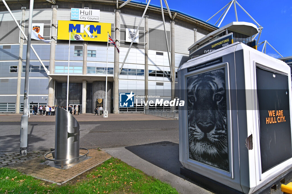 HULL CITY vs ASTON VILLA - ENGLISH PREMIER LEAGUE - SOCCER