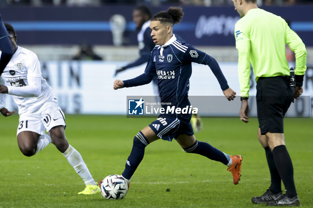 PARIS FC vs ANGERS - FRENCH LIGUE 1 - SOCCER