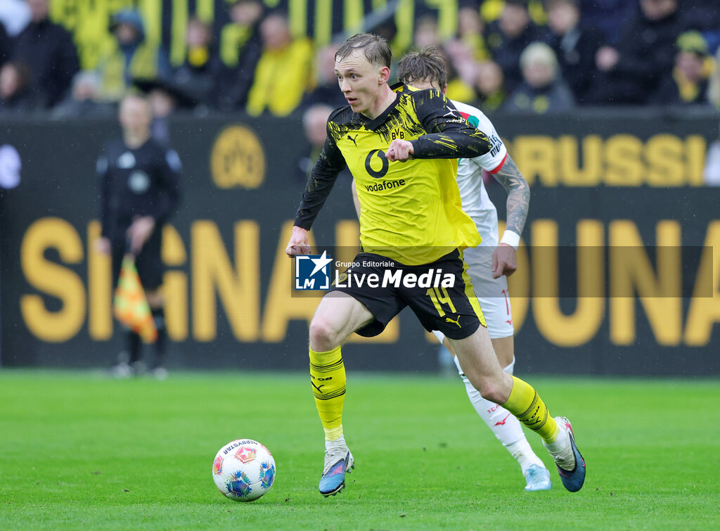 BORUSSIA DORTMUND vs AUGSBURG - GERMAN BUNDESLIGA - SOCCER