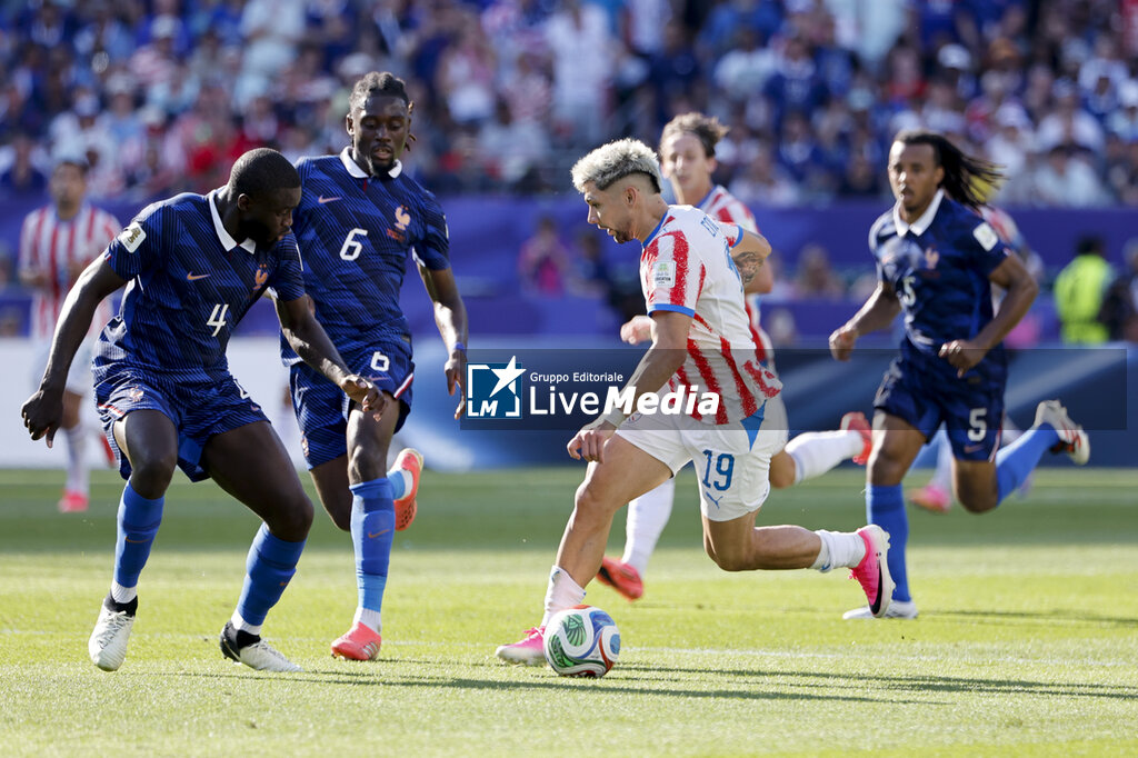 PARAGUAY vs FRANCE - FIFA WORLD CUP - SOCCER