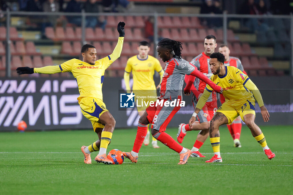 US Cremonese vs Hellas Verona FC - ITALIAN SERIE A - SOCCER