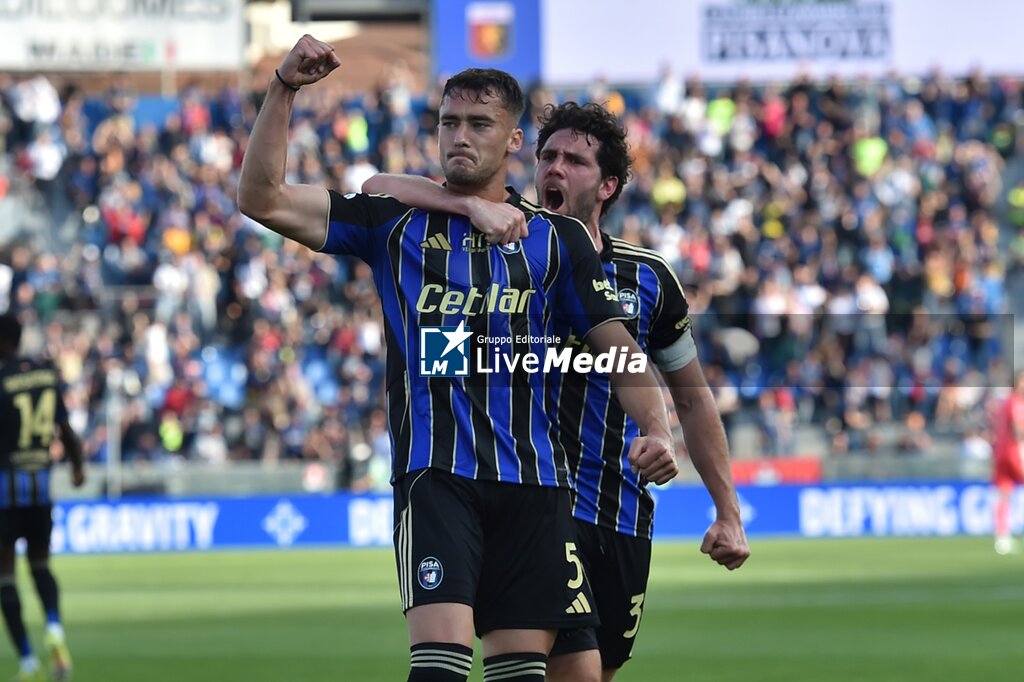 Pisa SC vs Genoa CFC - ITALIAN SERIE A - SOCCER