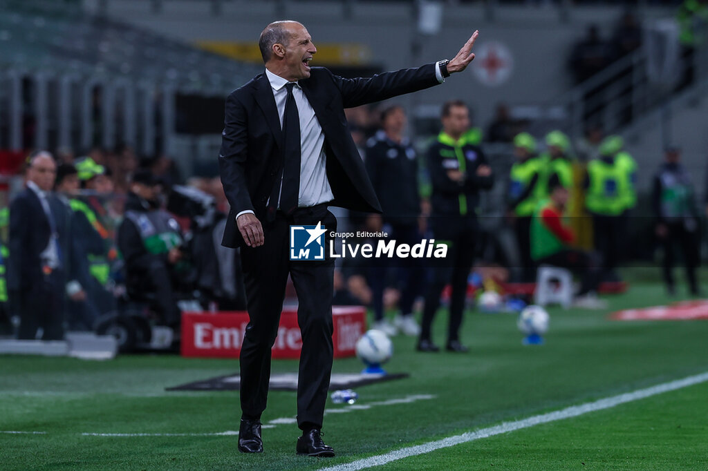 AC Milan vs Atalanta BC - ITALIAN SERIE A - SOCCER