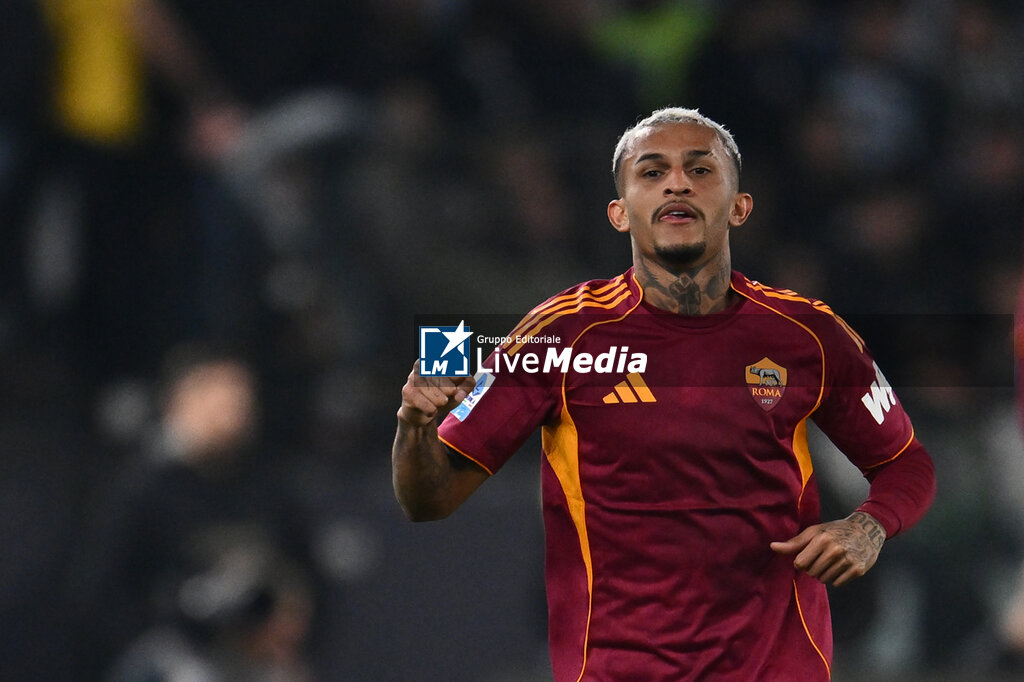 AS Roma vs Juventus FC - ITALIAN SERIE A - SOCCER
