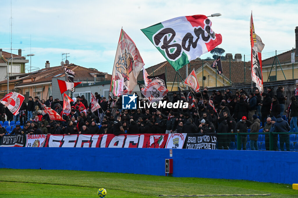 Carrarese Calcio vs SSC Bari - ITALIAN SERIE B - SOCCER