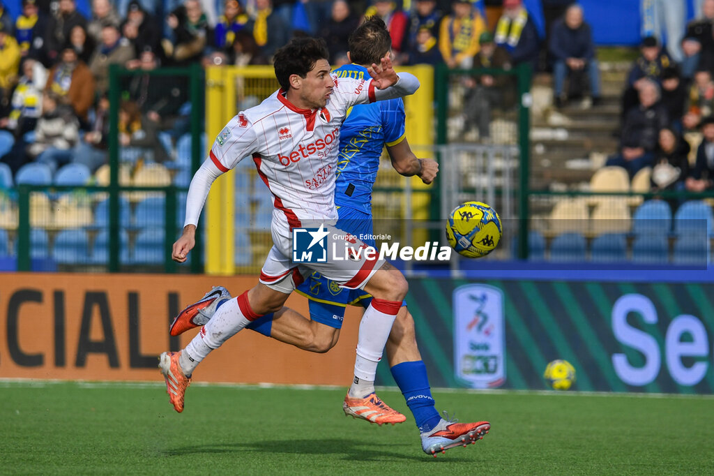 Carrarese Calcio vs SSC Bari - ITALIAN SERIE B - SOCCER