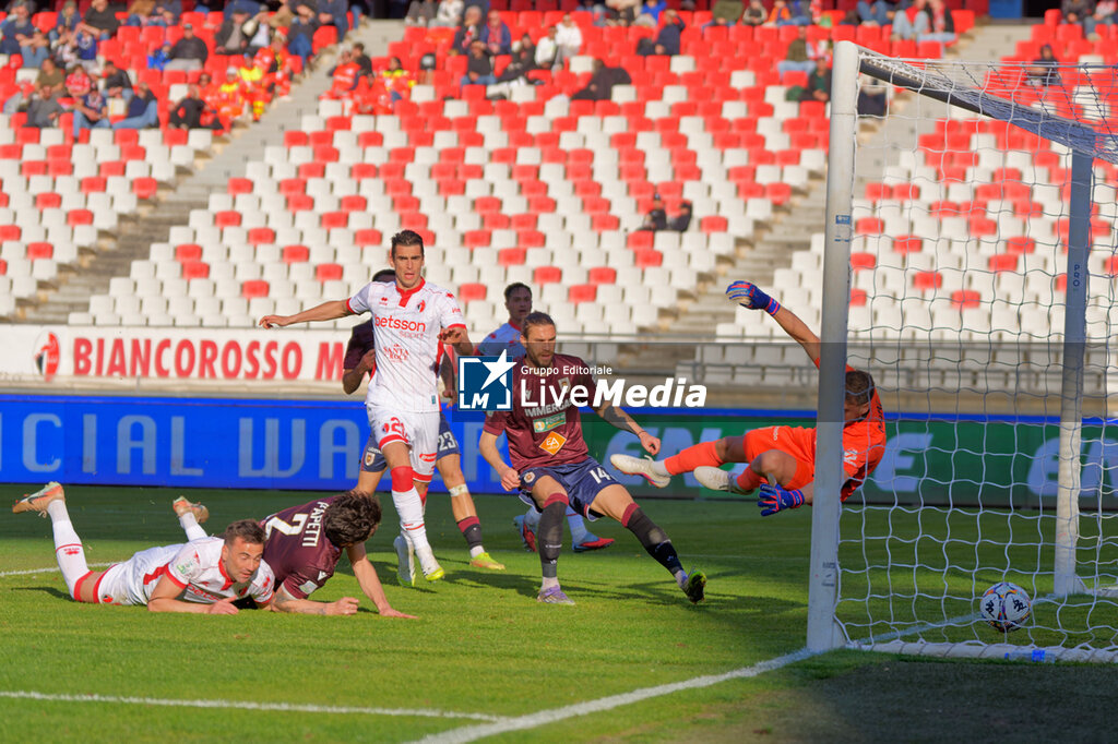 SSC Bari vs AC Reggiana - ITALIAN SERIE B - SOCCER