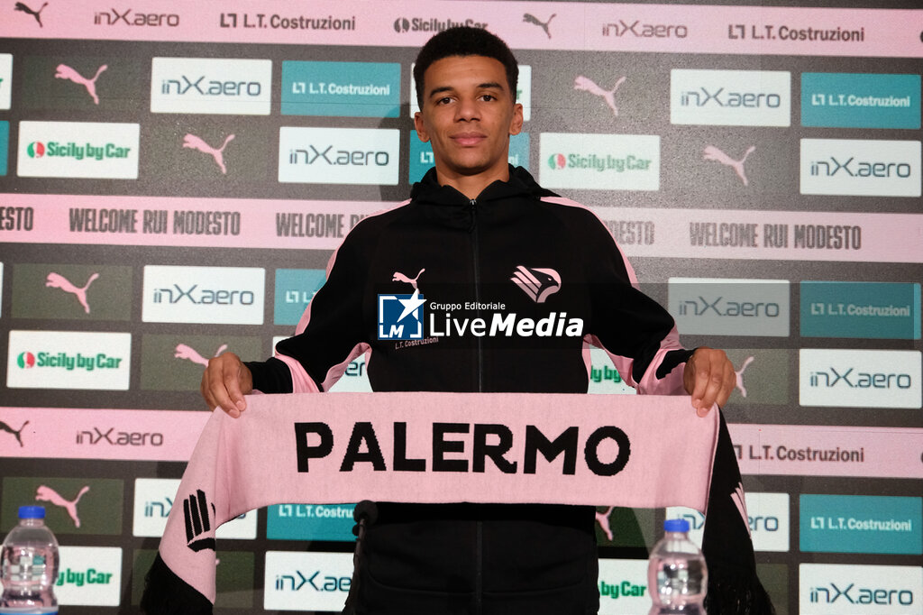Palermo FC - Presentation of new signing Rui Modesto - ITALIAN SERIE B - SOCCER