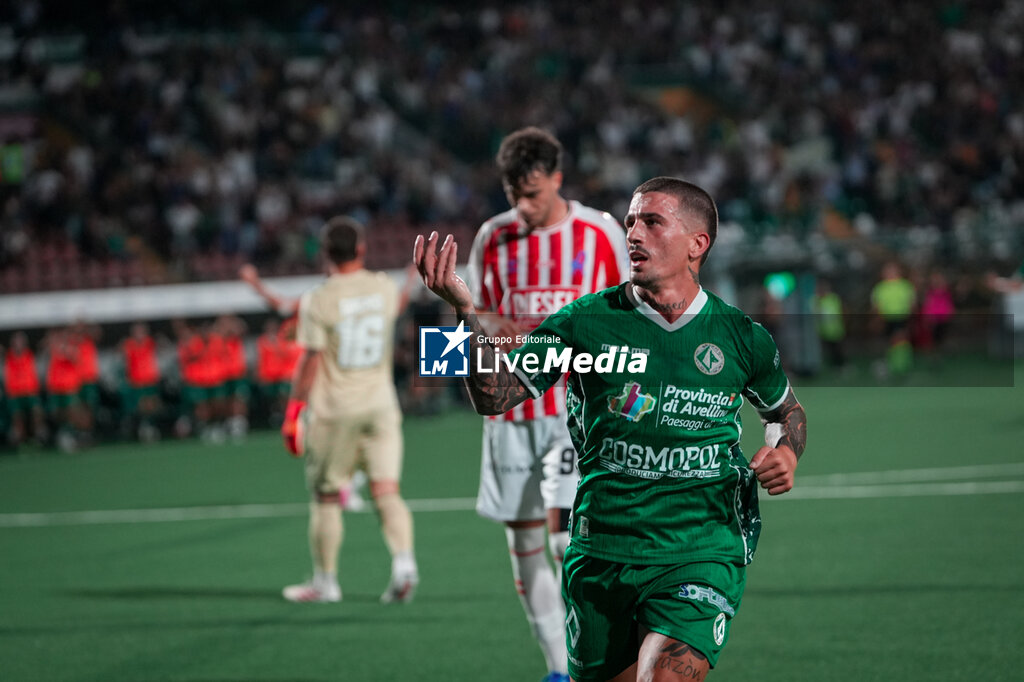 US Avellino vs L.R. Vicenza - ITALIAN SERIE B - SOCCER