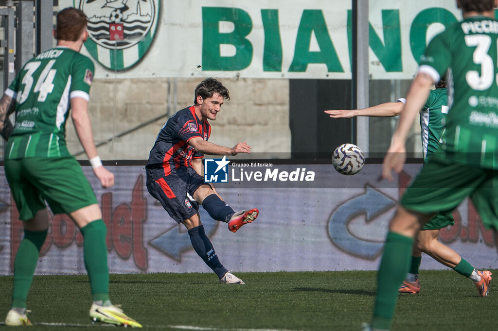 Monopoli vs Crotone - ITALIAN SERIE C - SOCCER