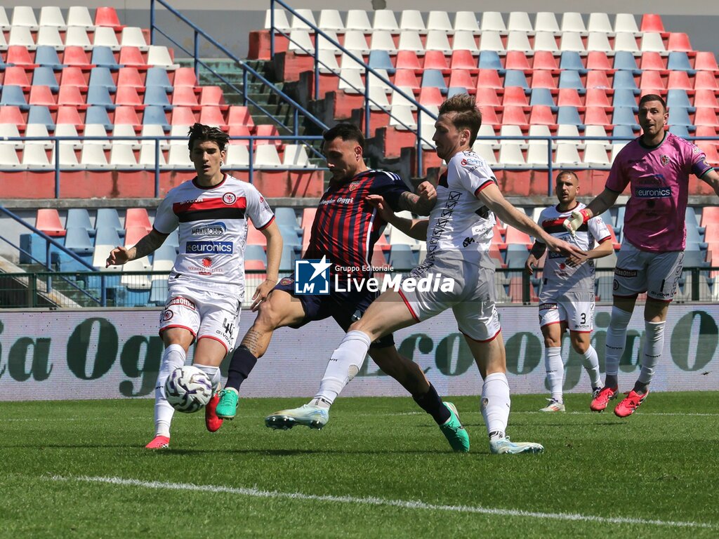 Cosenza vs Foggia - ITALIAN SERIE C - SOCCER