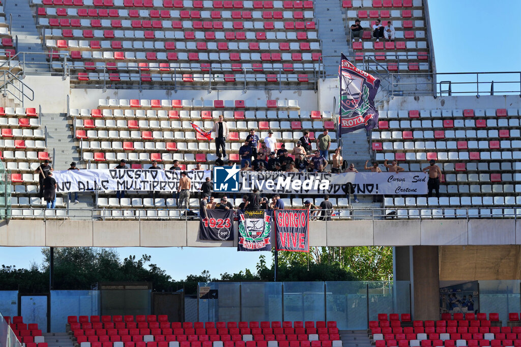Bari vs Crotone - ITALIAN SERIE C - SOCCER