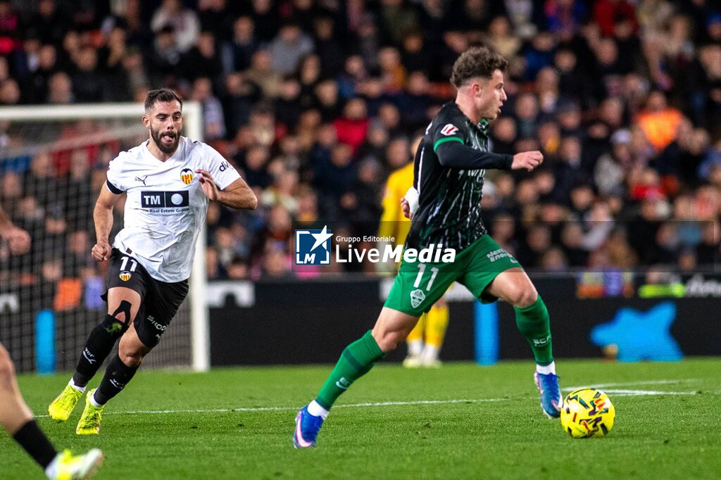 Valencia vs Elche - SPANISH LA LIGA - SOCCER