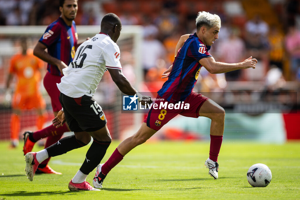 FOOTBALL - SPANISH CHAMP - VALENCIA CF v FC BARCELONA - SPANISH LA LIGA - SOCCER