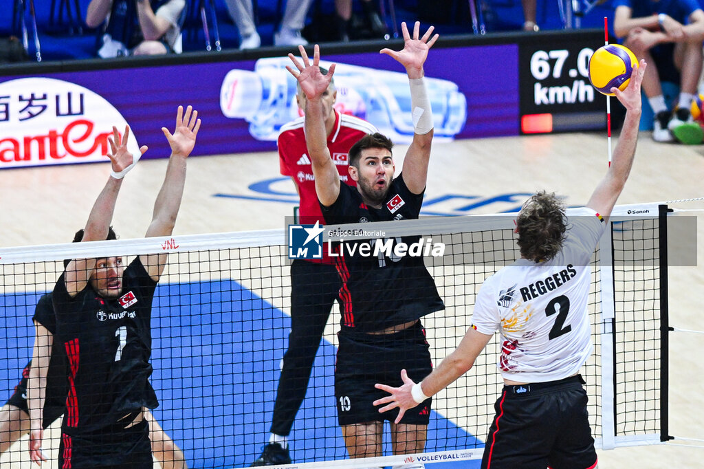 Volleyball Nations League - Belgium vs Turkiye - INTERNATIONALS - VOLLEYBALL