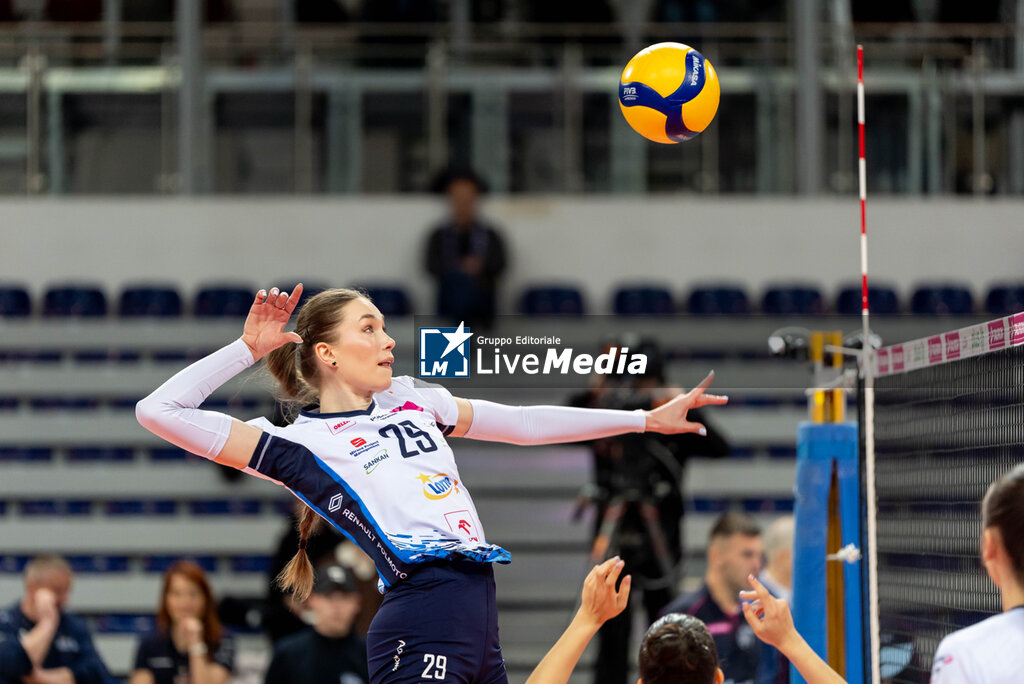 Chemik Police vs PGE Budowlani Lodz - POLISH WOMEN TAURON LIGA - VOLLEYBALL