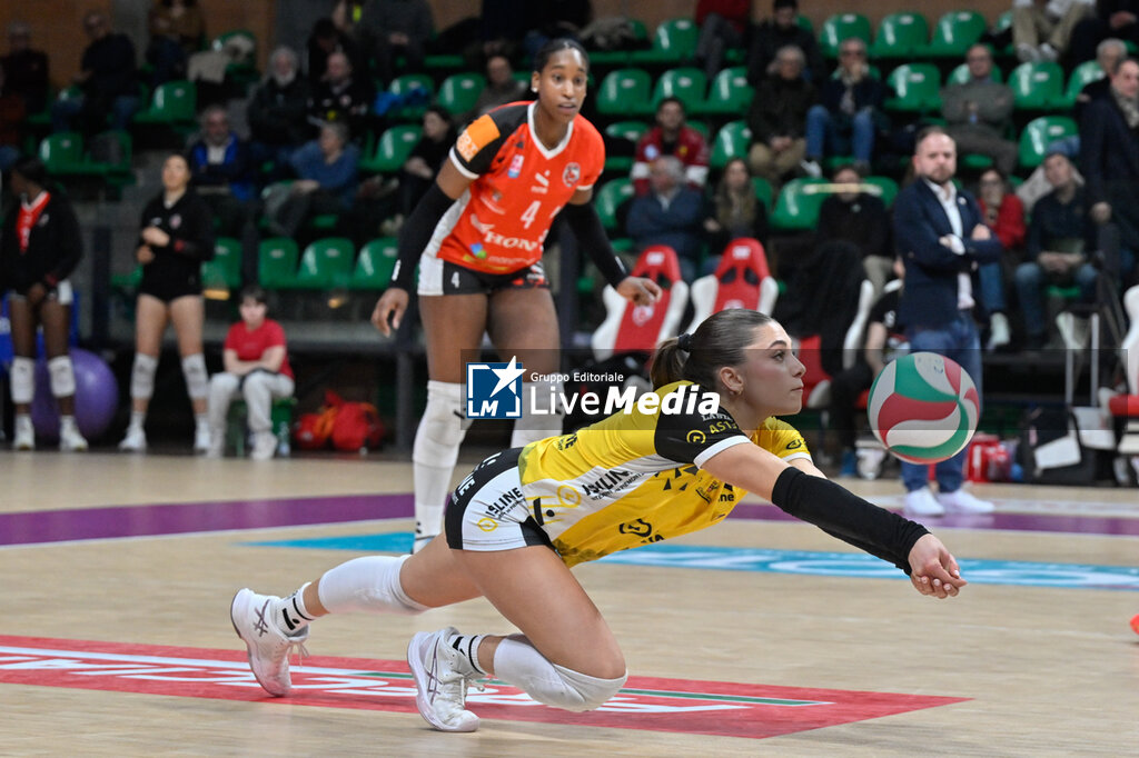 Cuneo Granda Volley vs Volley Bergamo 1991 - SERIE A1 WOMEN - VOLLEYBALL