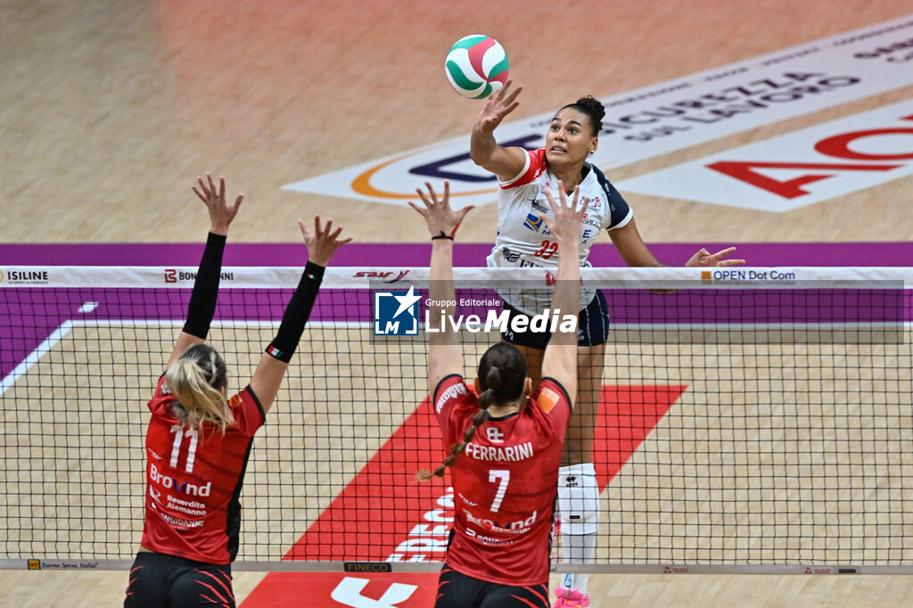 Granda Volley Cuneo vs Reale Mutua Fenera Chieri '76 - SERIE A1 WOMEN - VOLLEYBALL