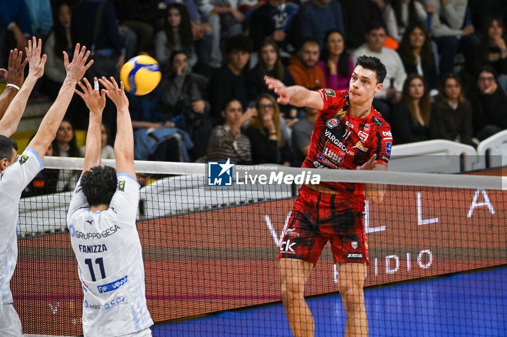 Cisterna Volley vs Cucine Lube Civitanova 2-3 (18-25, 17-25, 25-23, 29-27, 7-15) - SUPERLEAGUE SERIE A - VOLLEYBALL