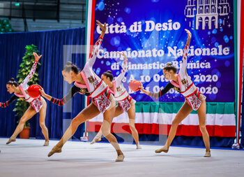 2020-10-10 - Italy group team during the Serie A 2020 round 3° at the PalaBancoDesio, Desio, Italy on October 10, 2020 - Photo Fabrizio Carabelli - GINNASTICA RITMICA - CAMPIONATO NAZIONALE SERIE A - GYMNASTICS - OTHER SPORTS