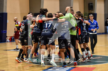 2020-10-07 - Team Raimond Handball Sassari, Postgame, Ritratto, Esultanza, Jubilation,  - RAIMOND SASSARI VS CASSANO MAGNAGO - HANDBALL - OTHER SPORTS