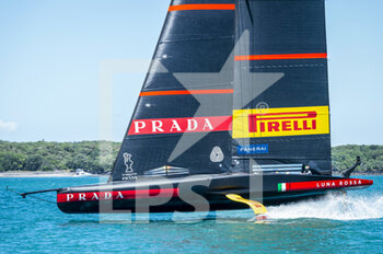 2020-12-15 - Luna Rossa Prada Pirelli Team during Official practice ahead of the Prada Christmas Cup on dÃ©cember 15 2020, Auckland, New Zealand. Photo: Chris Cameron / DPPI - CHRISTMAS CUP 2020 - PRADA OFFICIAL PRACTICE - SAILING - OTHER SPORTS