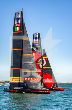 2020-12-15 - Luna Rossa Prada Pirelli Team and Emirates Team New ZXealand have a non start during Official practice ahead of the Prada Christmas Cup on dÃ©cember 15 2020, Auckland, New Zealand. Photo: Chris Cameron / DPPI - CHRISTMAS CUP 2020 - PRADA OFFICIAL PRACTICE - SAILING - OTHER SPORTS