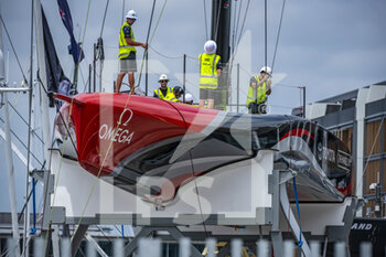 2020-12-16 - Emirates Team New Zealand prepare to launch Te Rehuta boat AC75 during the Prada America's Cup World Series Auckland Race Day Two, on december 1 2020, Auckland, New Zealand. Photo: Chris Cameron / DPPI - PRADA AMERICA'S CUP WORLD SERIES 2020 & PRADA CHRISTMAS RACE 2020 - SAILING - OTHER SPORTS
