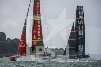 2020-12-16 - Emirates Team New Zealand maintains their lead over INEOS Team UK in race six of the regatta even after falling off their foils during the Prada America's Cup World Series Auckland Race Day Two, on december 1 2020, Auckland, New Zealand. Photo: Chris Cameron / DPPI - PRADA AMERICA'S CUP WORLD SERIES 2020 & PRADA CHRISTMAS RACE 2020 - SAILING - OTHER SPORTS