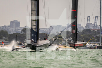 2020-12-16 - Luna Rossa Prada Pirelli chases American Magic in their second match of the day. Race seven of the regatta during the Prada America's Cup World Series Auckland Race Day Two, on december 1 2020, Auckland, New Zealand. Photo: Chris Cameron / DPPI - PRADA AMERICA'S CUP WORLD SERIES 2020 & PRADA CHRISTMAS RACE 2020 - SAILING - OTHER SPORTS