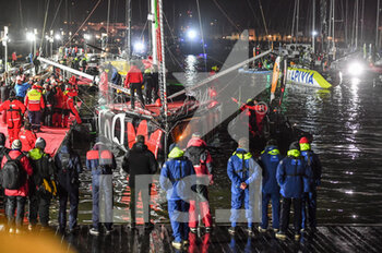 2021-01-27 - Yannick Bestaven (fra) winner sailing on the Imoca Maître Coq IV during the arrival of the 2020-2021 Vendée Globe 80 days, 03 heures, 44 minutes et 46 secondes during the arrival of the 2020-2021 Vendée Globe, 9th edition of the solo non-stop round the world yacht race, on January 27th 2021 in Les Sables-d'Olonne, France - Photo Christophe Favreau / DPPI - ARRIVAL OF THE 2020-2021 VENDéE GLOBE, 9TH EDITION OF THE SOLO NON-STOP ROUND THE WORLD YACHT RACE - SAILING - OTHER SPORTS