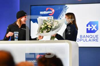 2021-02-01 - Clarisse Cremer (fra) press conference congratulated by Laura Le Goff general manager of Vendée Globe 2020-2021, after finishing first woman and in 87 days 2 hours during the arrival of the 2020-2021 Vendée Globe, 9th edition of the solo non-stop round the world yacht race, on February 3rd 2021 in Les Sables-d'Olonne, France - Photo Christophe Favreau / DPPI - ARRIVAL OF THE 2020-2021 VENDéE GLOBE, 9TH EDITION OF THE SOLO NON-STOP ROUND THE WORLD YACHT RACE - SAILING - OTHER SPORTS