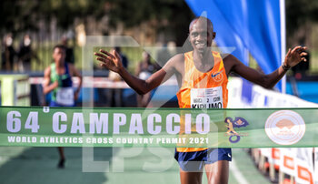 2021-03-21 - exultation Kiplimo Jacob (Uga) first classified - 64° CAMPACCIO CROSS COUNTRY INTERNAZIONALE - INTERNATIONALS - ATHLETICS