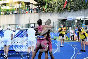 2021-06-26 - Paolo Dal Molin Record italiano abbraccia Fofane Hassane - CAMPIONATI ITALIANI ASSOLUTI 2021 - ITALIAN - ATHLETICS