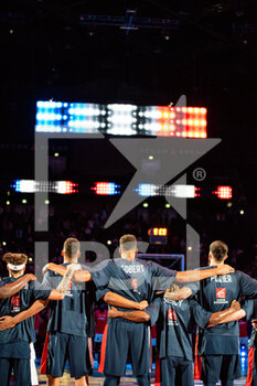 2021-07-10 - The players of France ahead of the International Men's Friendly Basketball match between France and Spain on July 10, 2021 at AccorHotels Arena in Paris, France - Photo Antoine Massinon / A2M Sport Consulting / DPPI - INTERNATIONAL MEN'S FRIENDLY  MATCH - FRANCE VS SPAIN - FRIENDLY MATCH - BASKETBALL