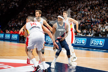2021-07-10 - Willy Hernangomez of Spain and Frank Ntilikina of Francefight for the ball during the International Men's Friendly Basketball match between France and Spain on July 10, 2021 at AccorHotels Arena in Paris, France - Photo Antoine Massinon / A2M Sport Consulting / DPPI - INTERNATIONAL MEN'S FRIENDLY  MATCH - FRANCE VS SPAIN - FRIENDLY MATCH - BASKETBALL