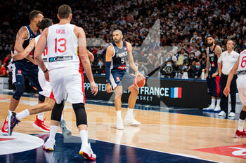 2021-07-10 - Nicolas Batum of France controls the ball during the International Men's Friendly Basketball match between France and Spain on July 10, 2021 at AccorHotels Arena in Paris, France - Photo Melanie Laurent / A2M Sport Consulting / DPPI - INTERNATIONAL MEN'S FRIENDLY  MATCH - FRANCE VS SPAIN - FRIENDLY MATCH - BASKETBALL