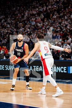 2021-07-10 - Evan Fournier of France and Ricky Rubio of Spain fight for the ball during the International Men's Friendly Basketball match between France and Spain on July 10, 2021 at AccorHotels Arena in Paris, France - Photo Melanie Laurent / A2M Sport Consulting / DPPI - INTERNATIONAL MEN'S FRIENDLY  MATCH - FRANCE VS SPAIN - FRIENDLY MATCH - BASKETBALL
