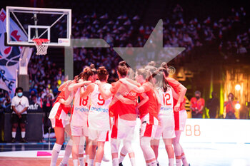 2021-07-10 - The players of Spain ahead of the International Women's Friendly Basketball match between France and Spain on July 10, 2021 at AccorHotels Arena in Paris, France - Photo Antoine Massinon / A2M Sport Consulting / DPPI - WOMEN'S FRIENDLY MATCH - FRANCE VS SPAIN - FRIENDLY MATCH - BASKETBALL
